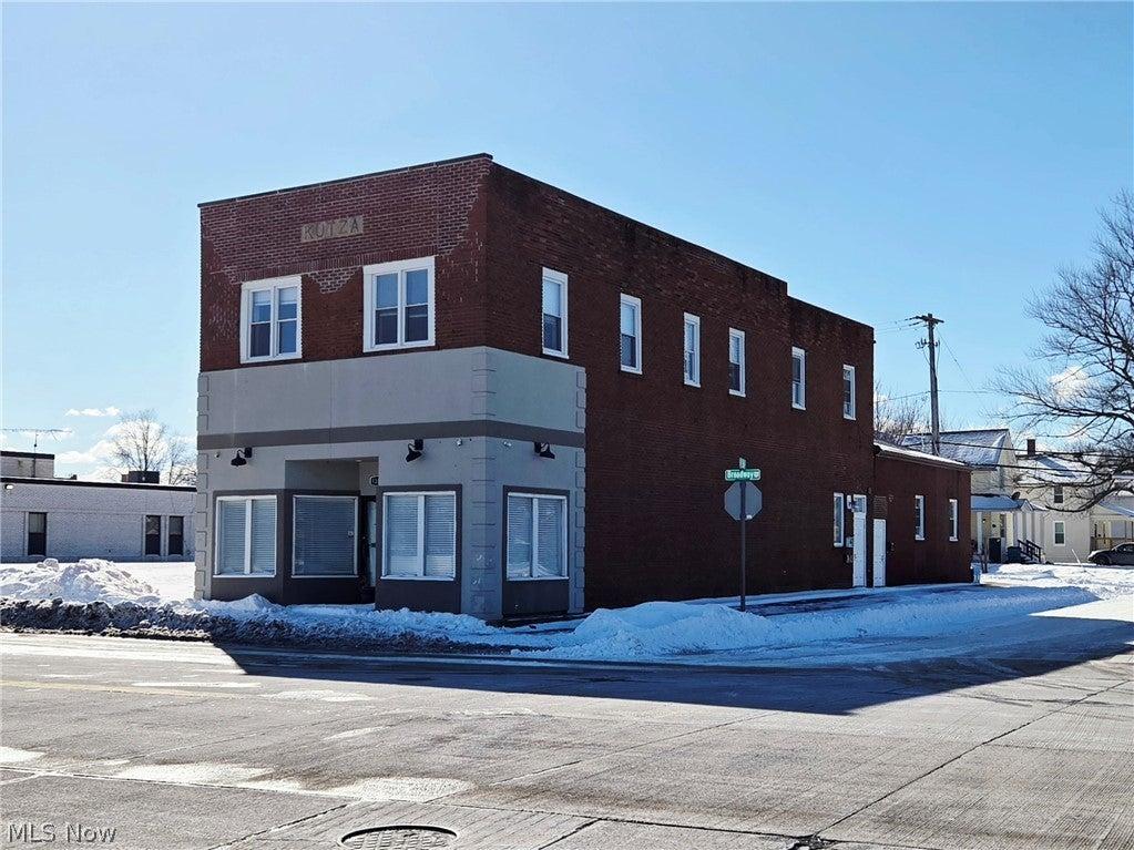 Property Image for 1302 Broadway Avenue