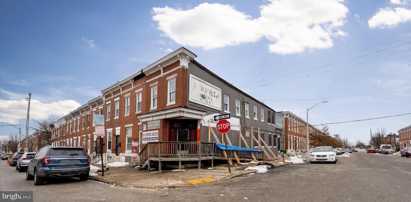 Property Image for 3001 E Monument St