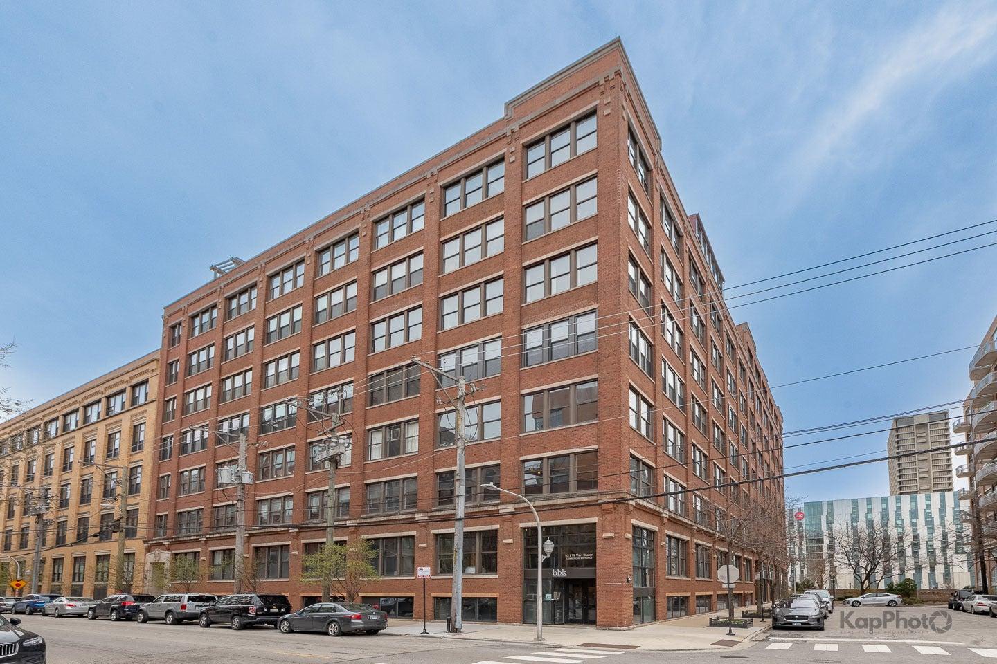 Property Image for 921 W Van Buren Street #2D