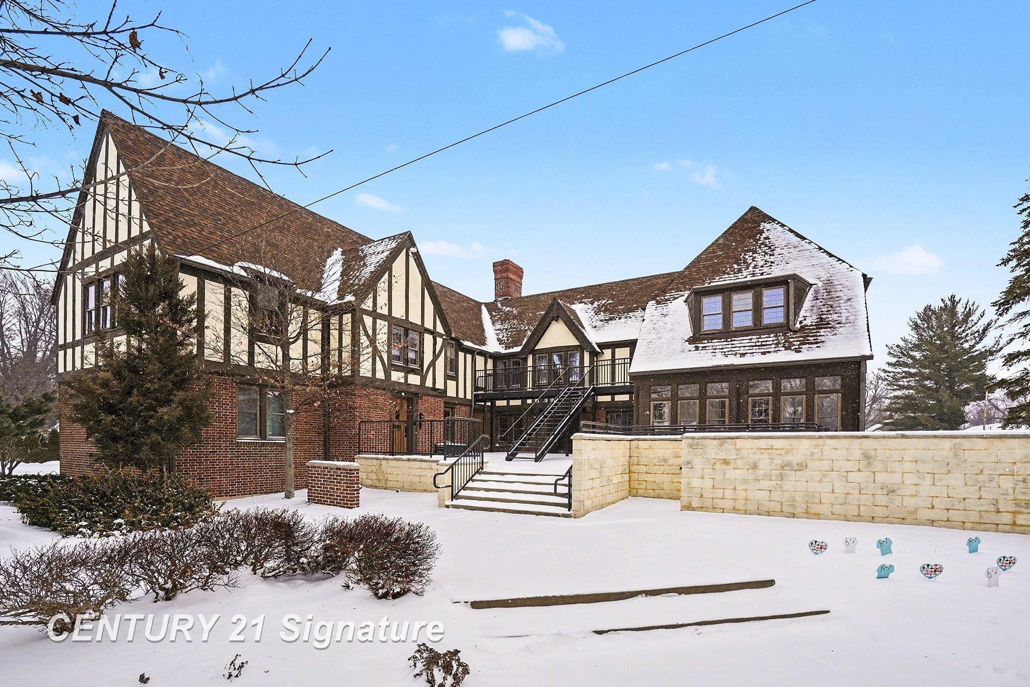 Property Image for 302 Tuscola