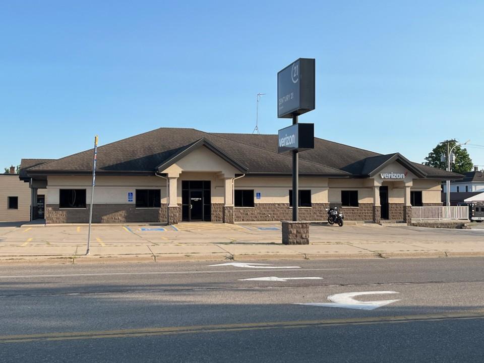 Property Image for 405 W Lincoln Avenue