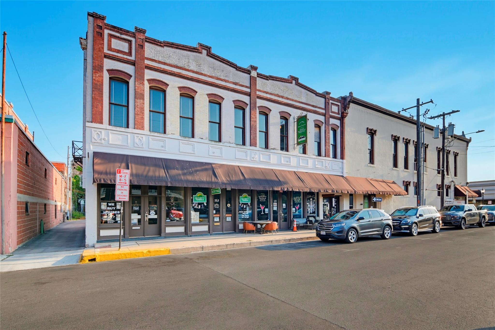 Property Image for 111 E Gonzales ST
