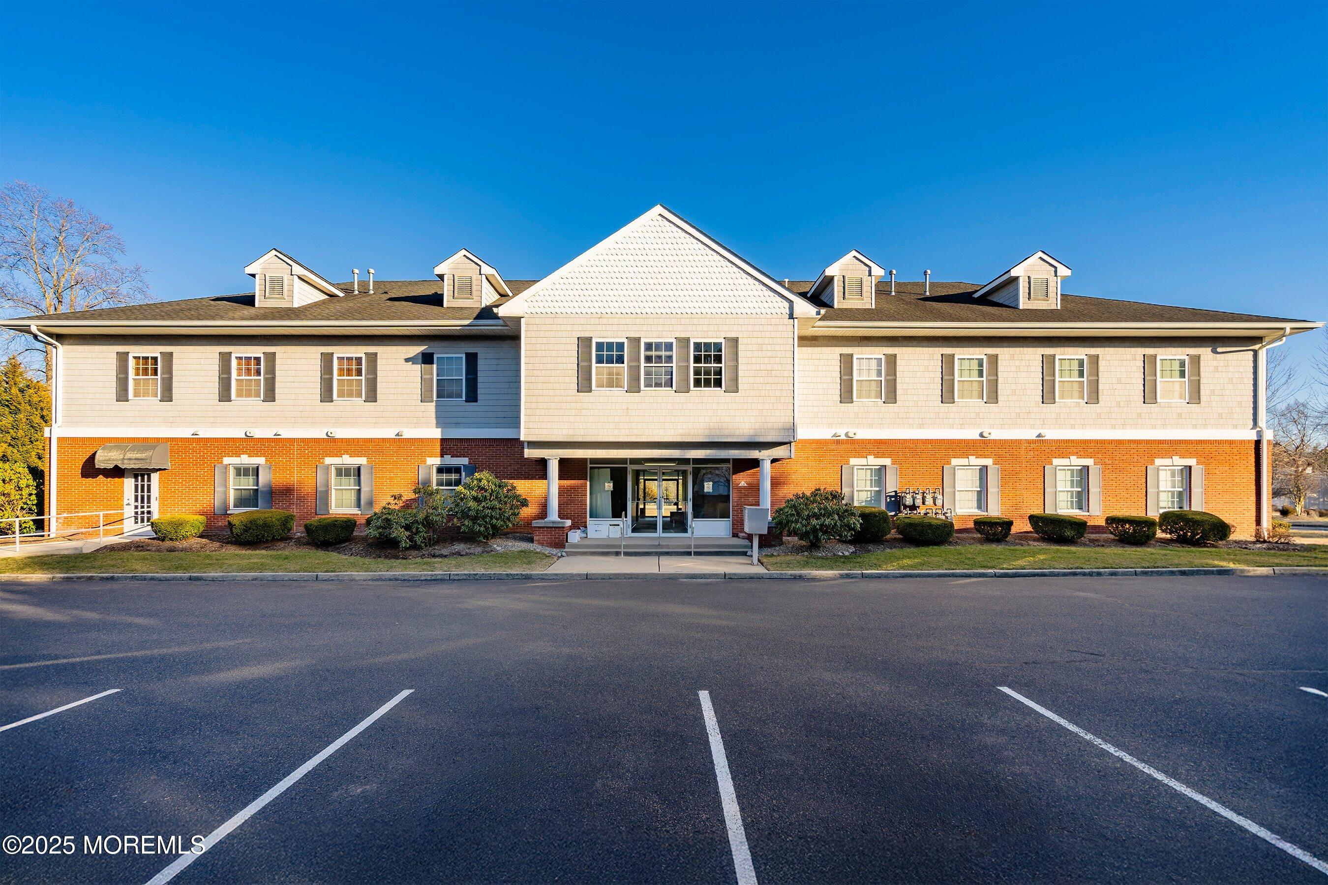 Property Image for 249 S Main Street , 6