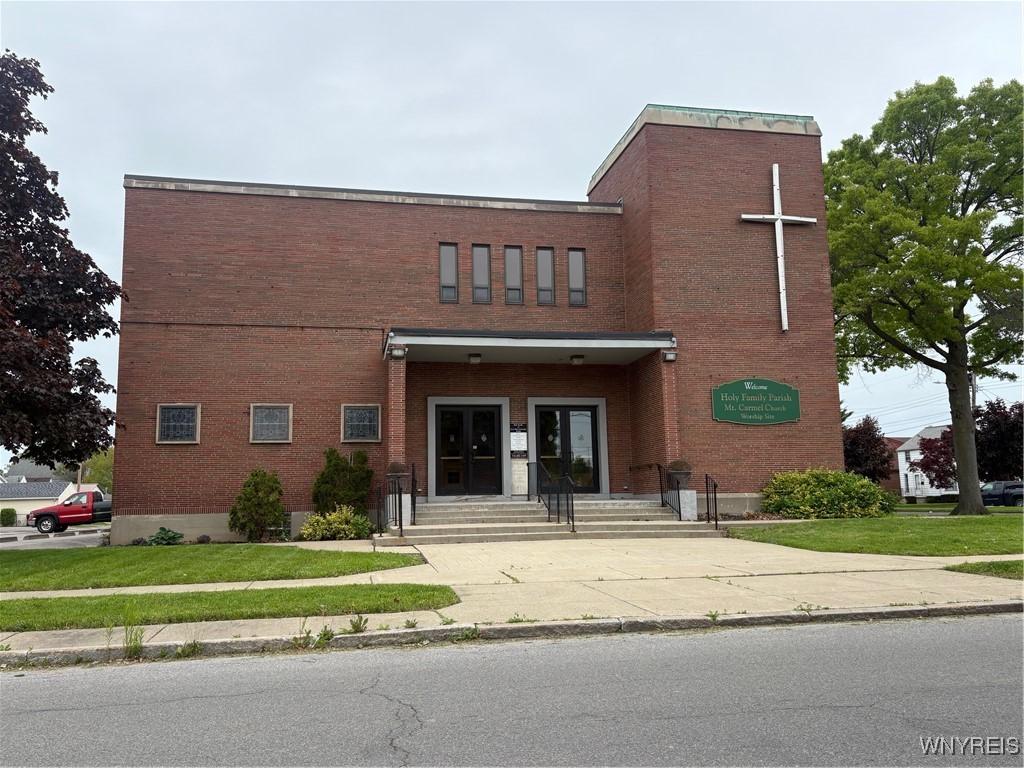 Property Image for 2499 Independence Avenue