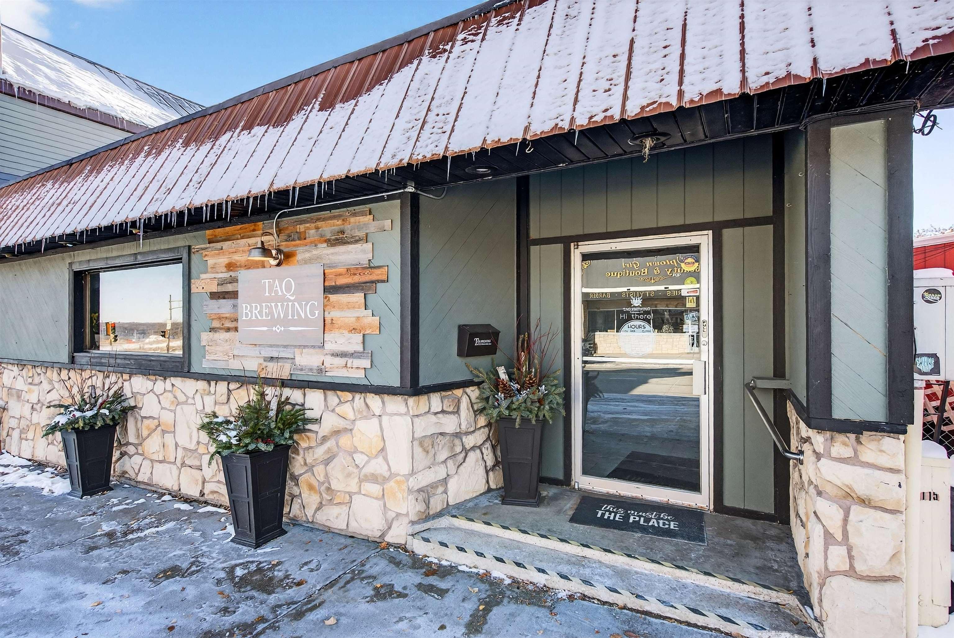 Property Image for 115 W Wisconsin Avenue