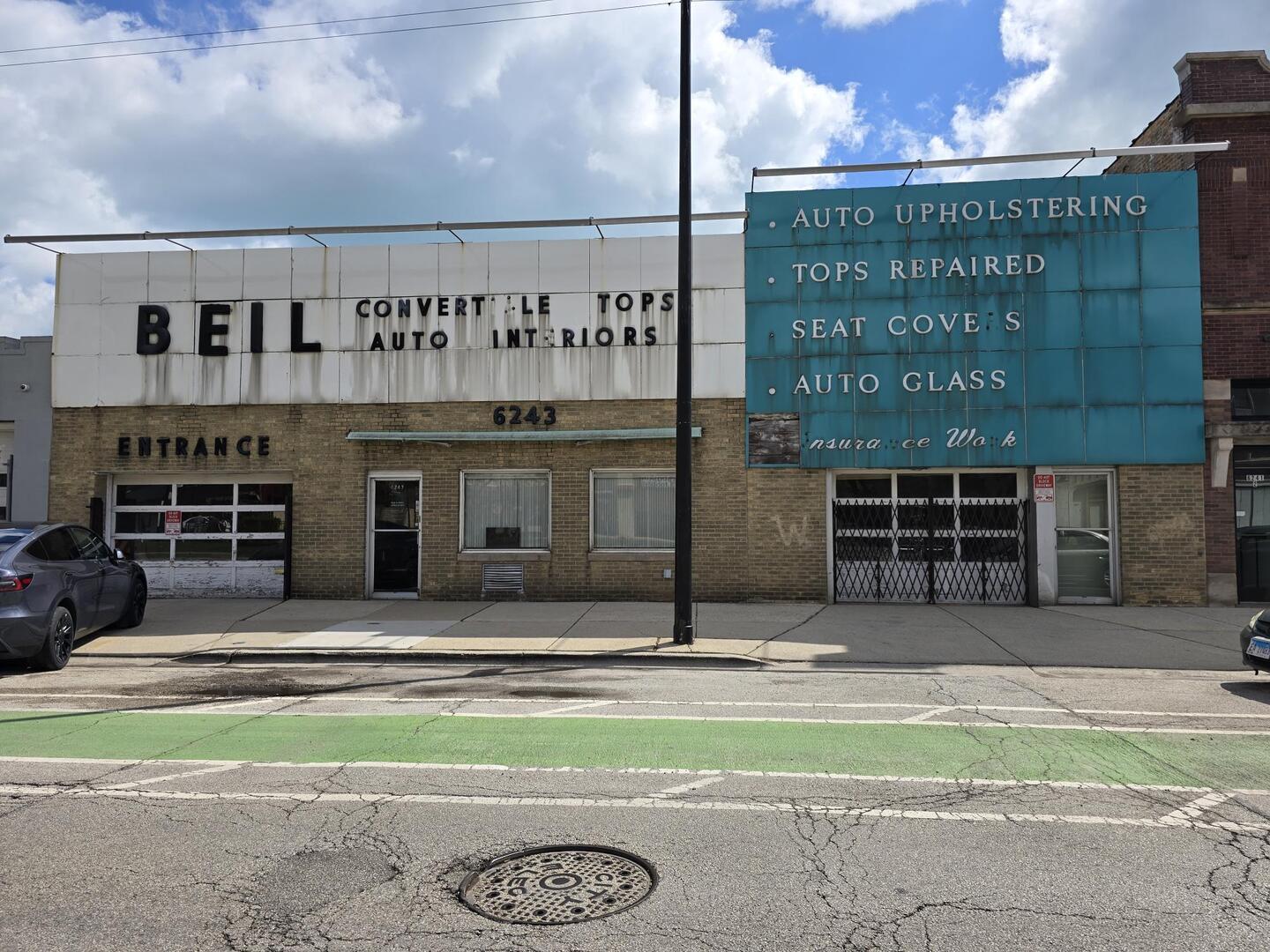 Property Image for 6247 N Clark Street