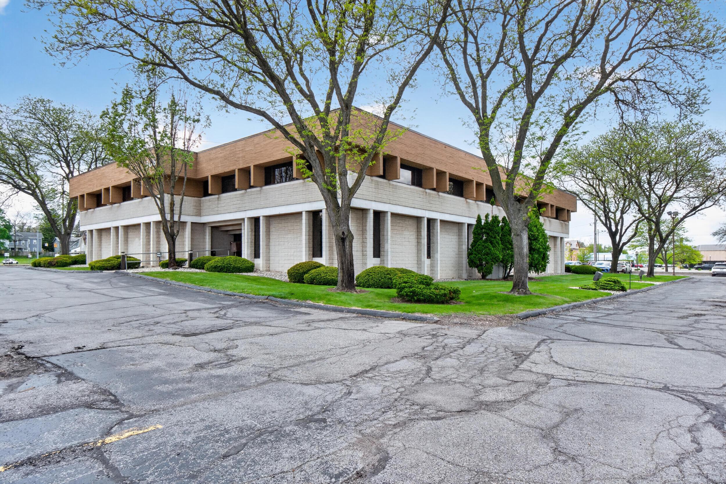 Property Image for 306 W Washington Avenue , 105