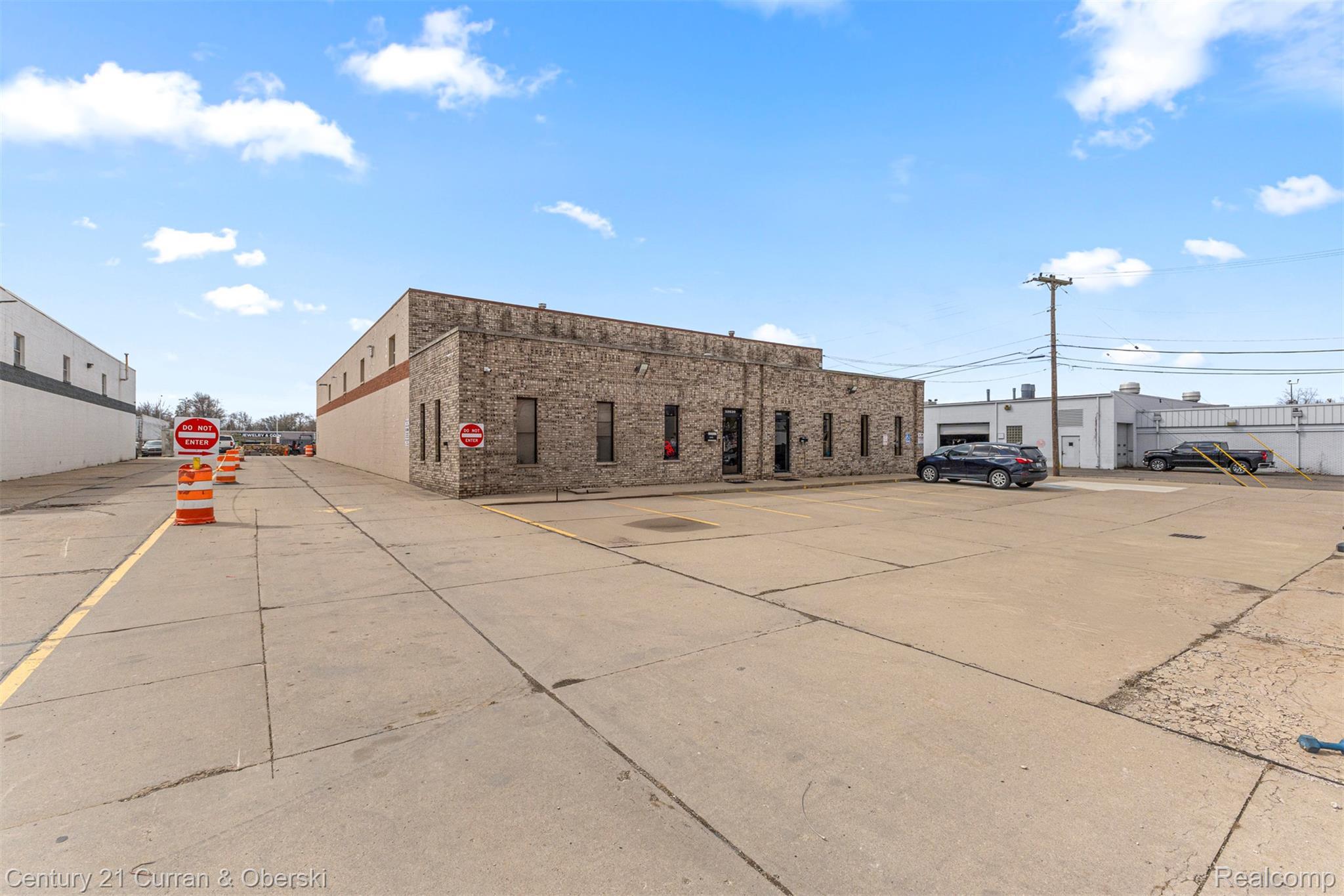 Property Image for 32639 Industrial Road