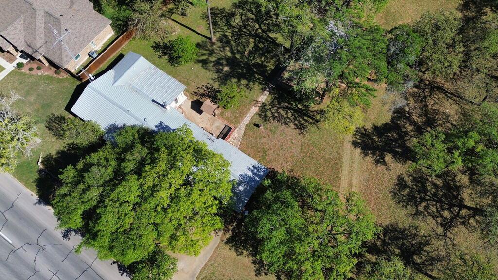 Property Image for 1801 N Llano St