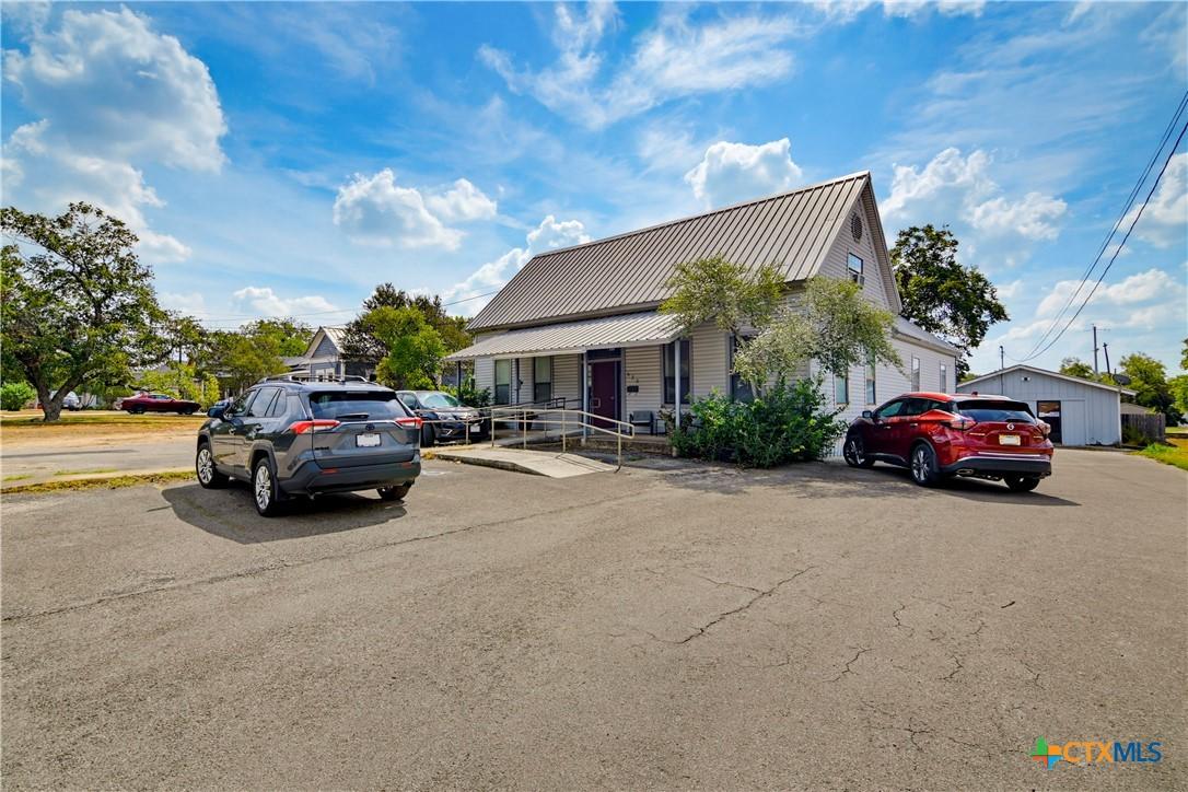 Property Image for 523 E Donegan Street
