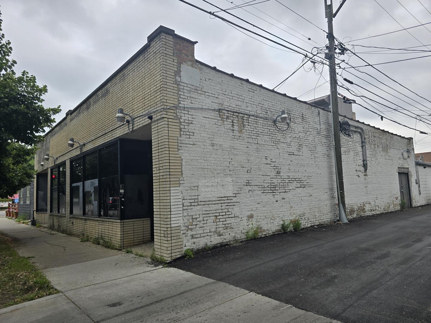Property Image for 2405 W Ardmore Avenue