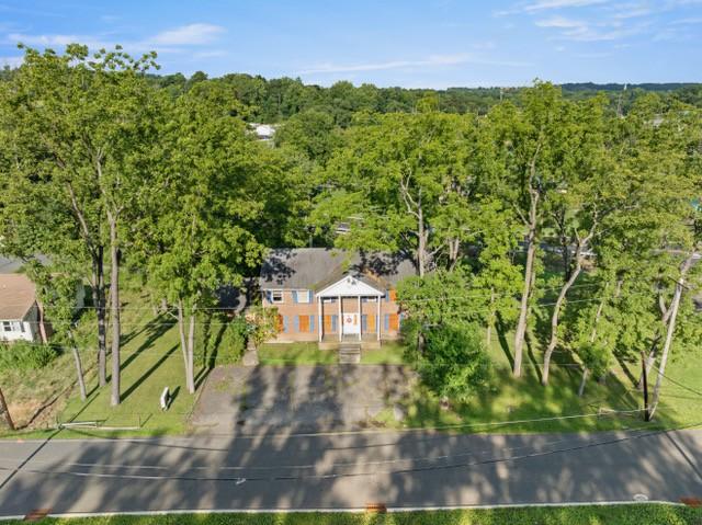 Property Image for 2 Grayrock Rd.