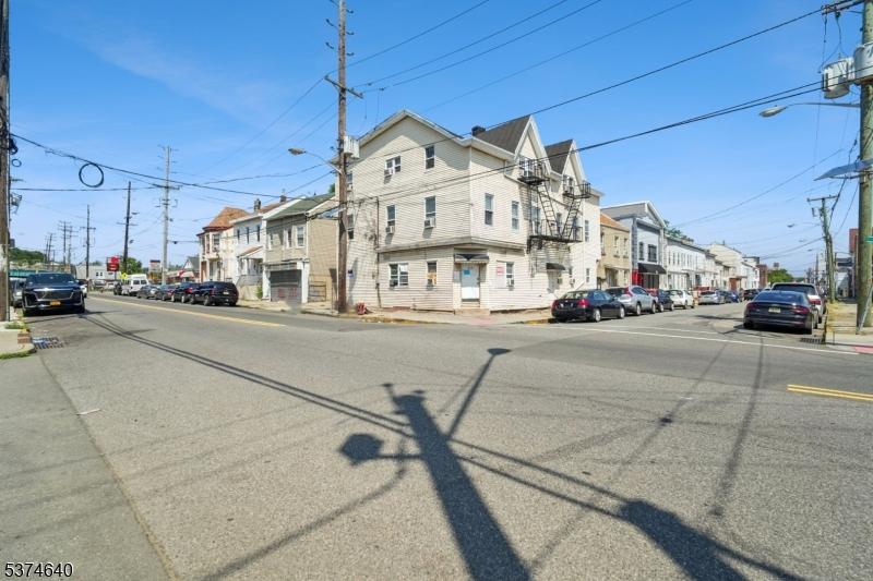 Property Image for 196 Beech St
