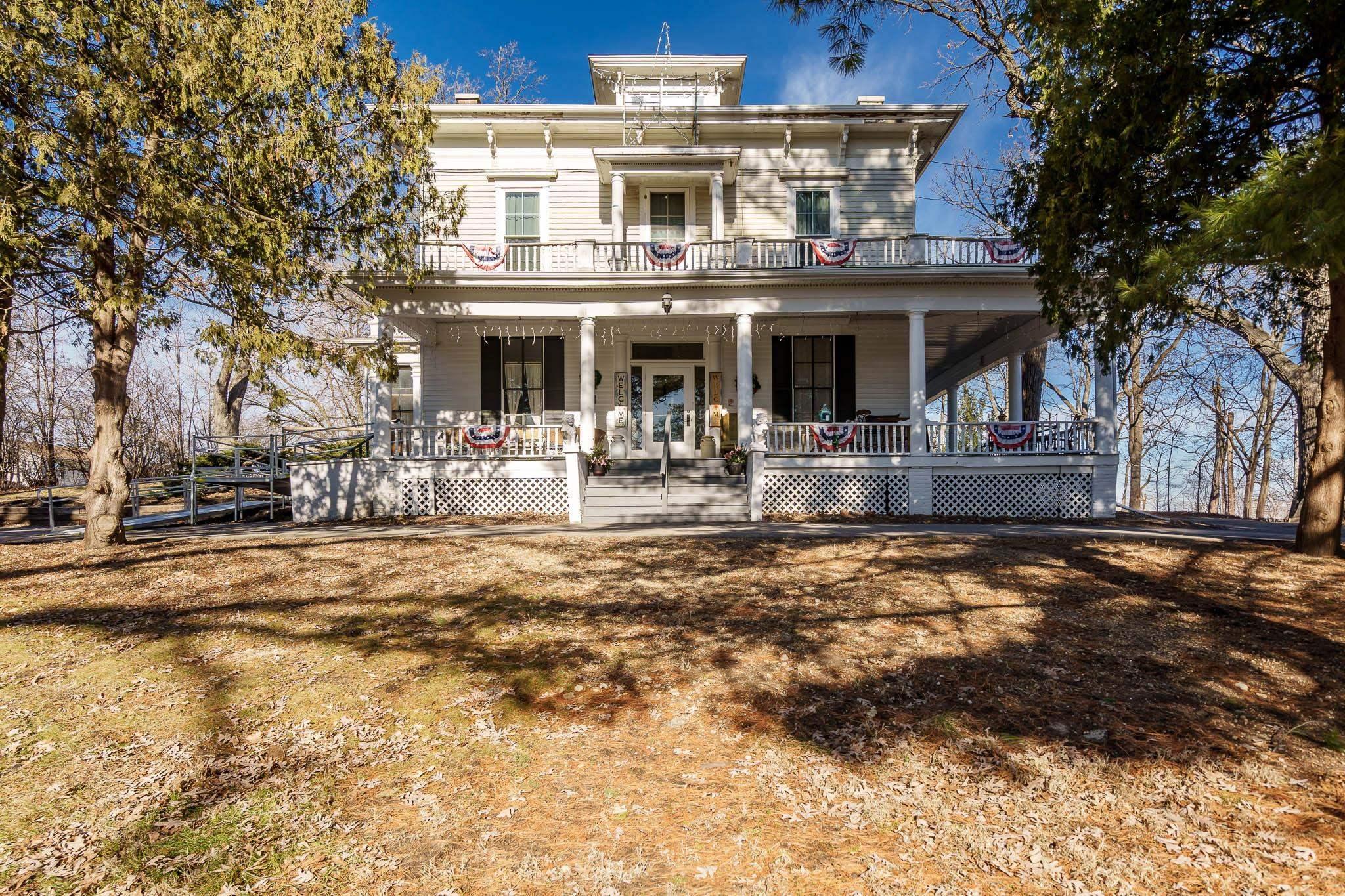 Property Image for 2200 W Memorial Drive