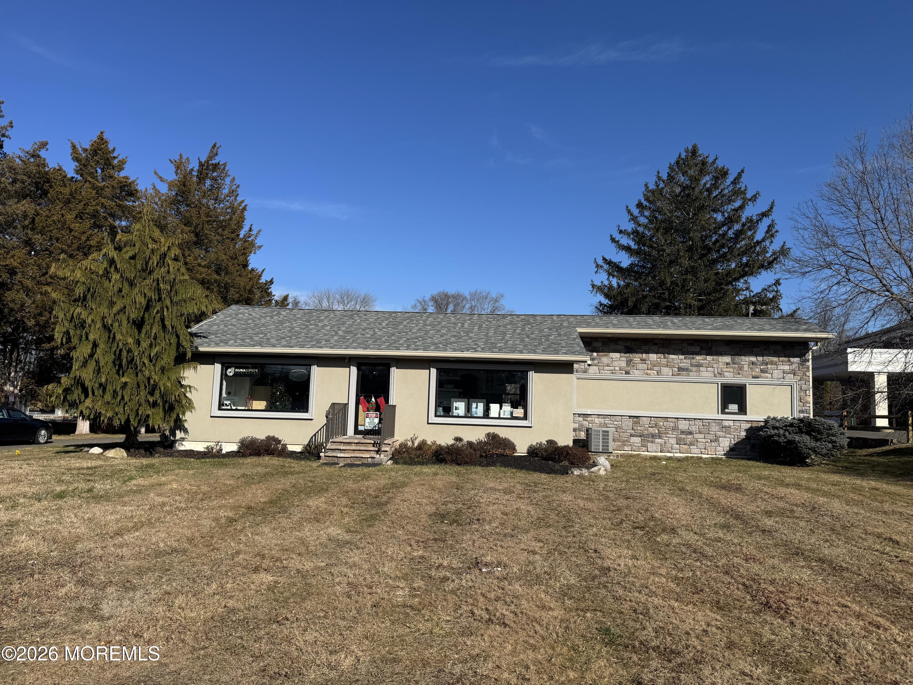 Property Image for 138 N County Line Road