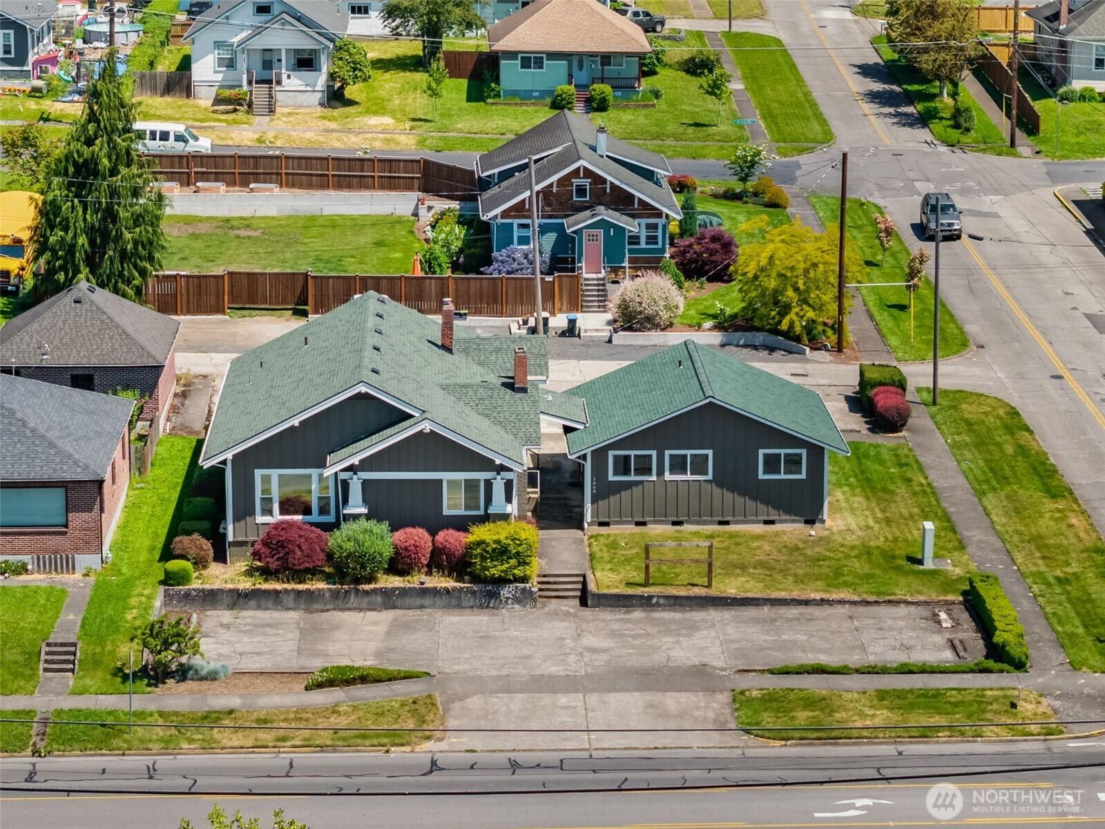Property Image for 1068 S Market Boulevard