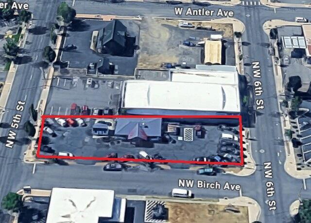 Property Image for 560 NW Birch Avenue