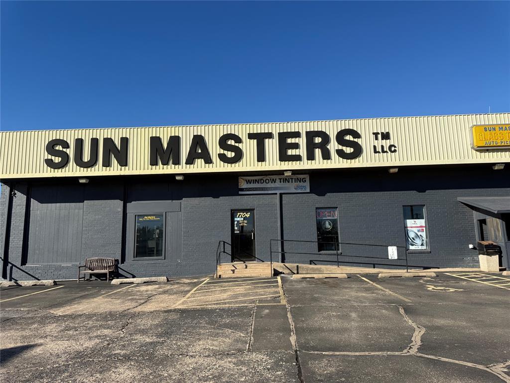 Property Image for 1704 N Harrison Street