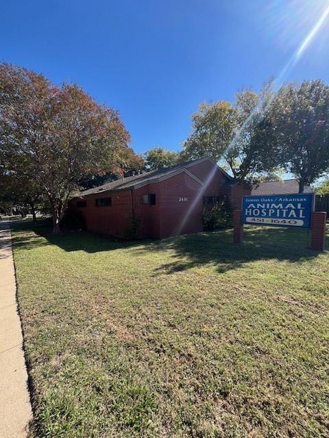 Property Image for 2401 W Green Oaks Boulevard