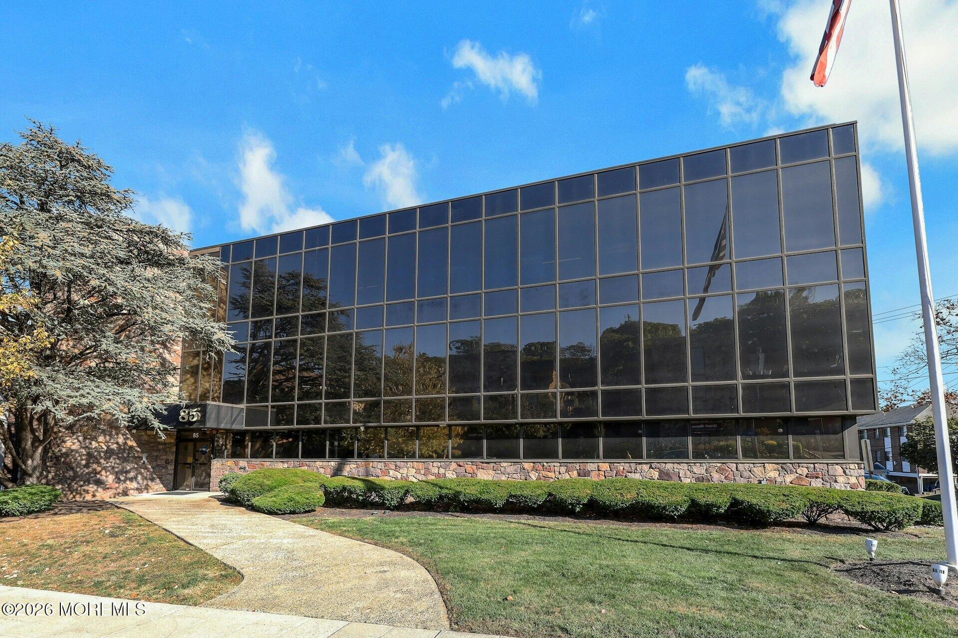 Property Image for 85 Orient Way