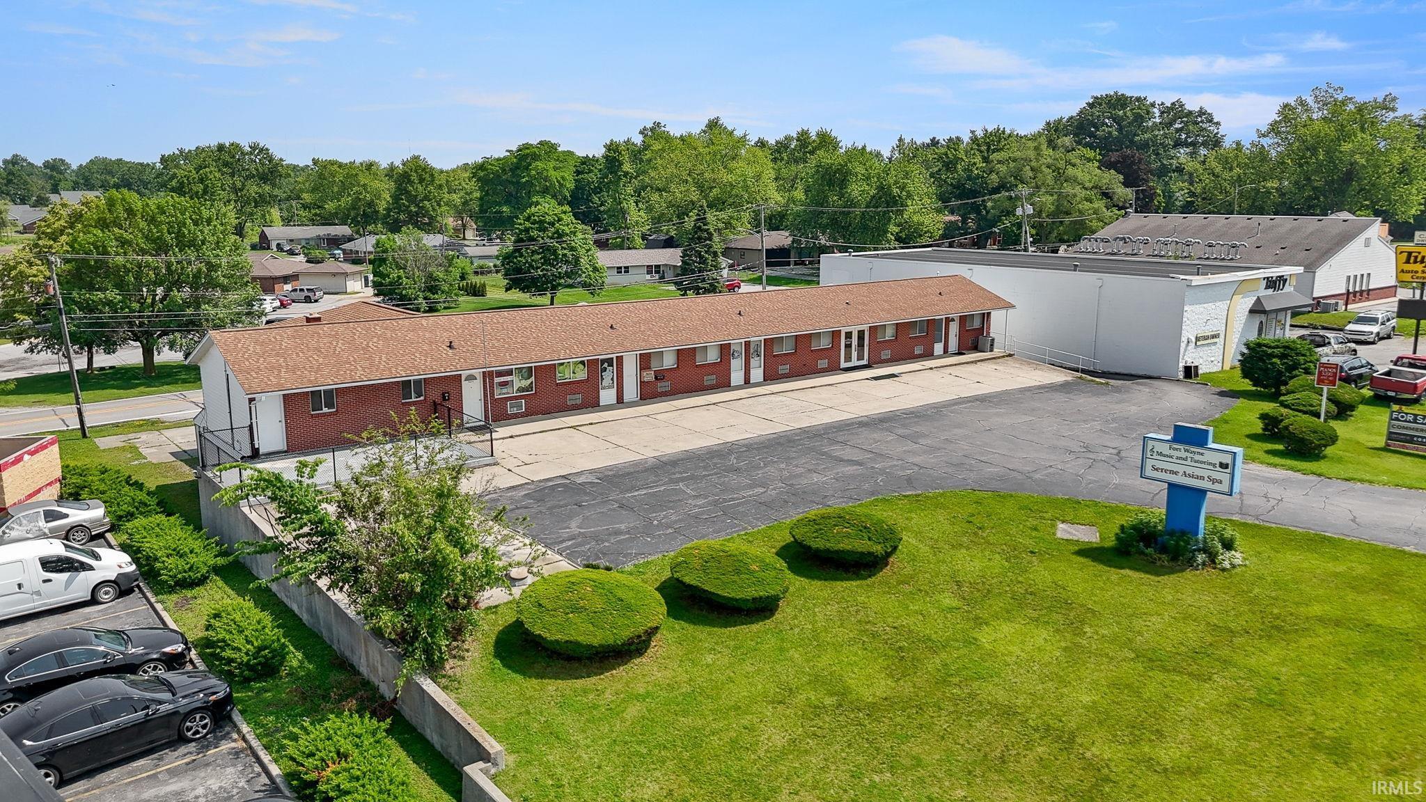 Property Image for 5634 W Jefferson Boulevard