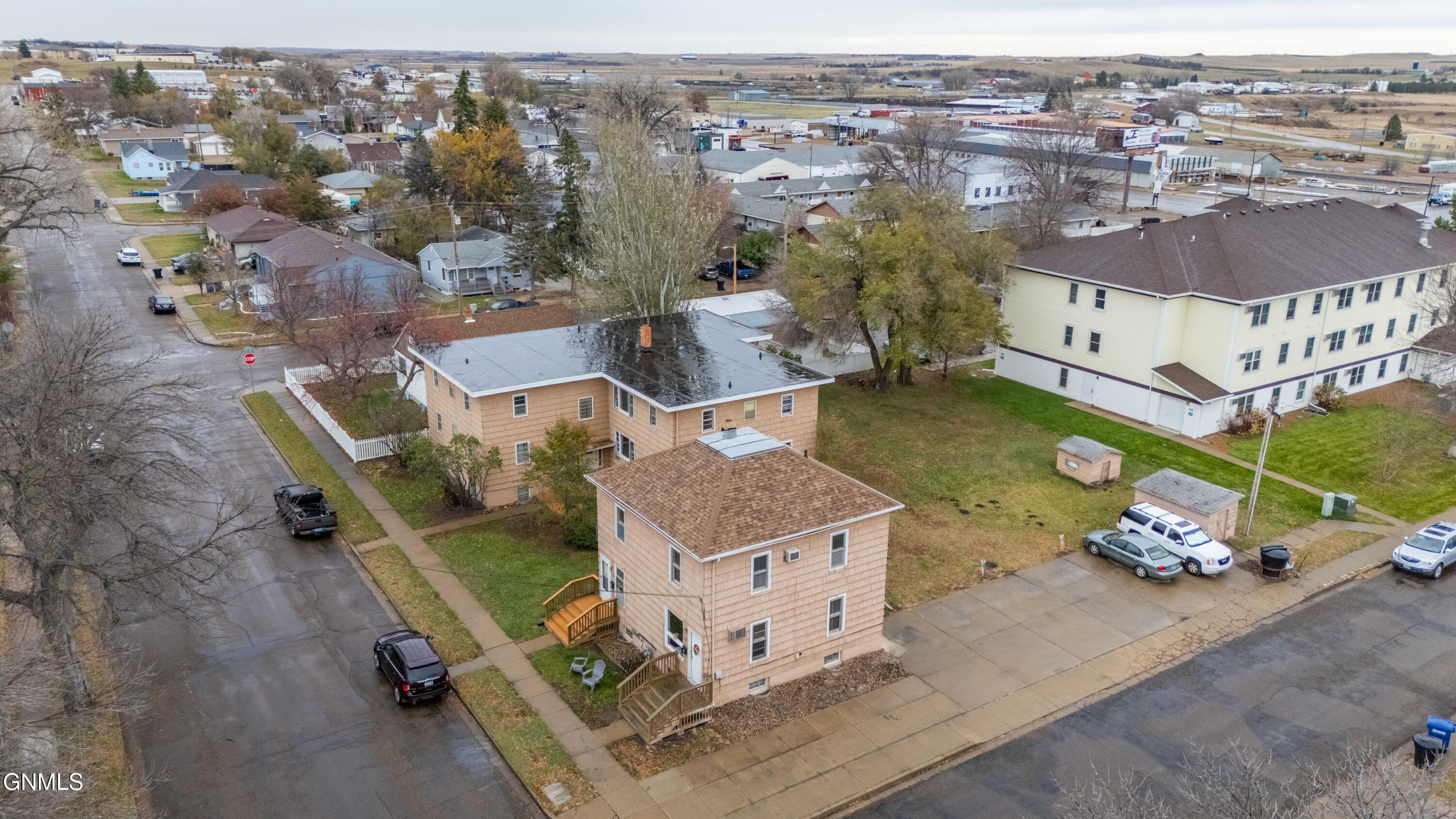 Property Image for 536 538 550 1st Street E