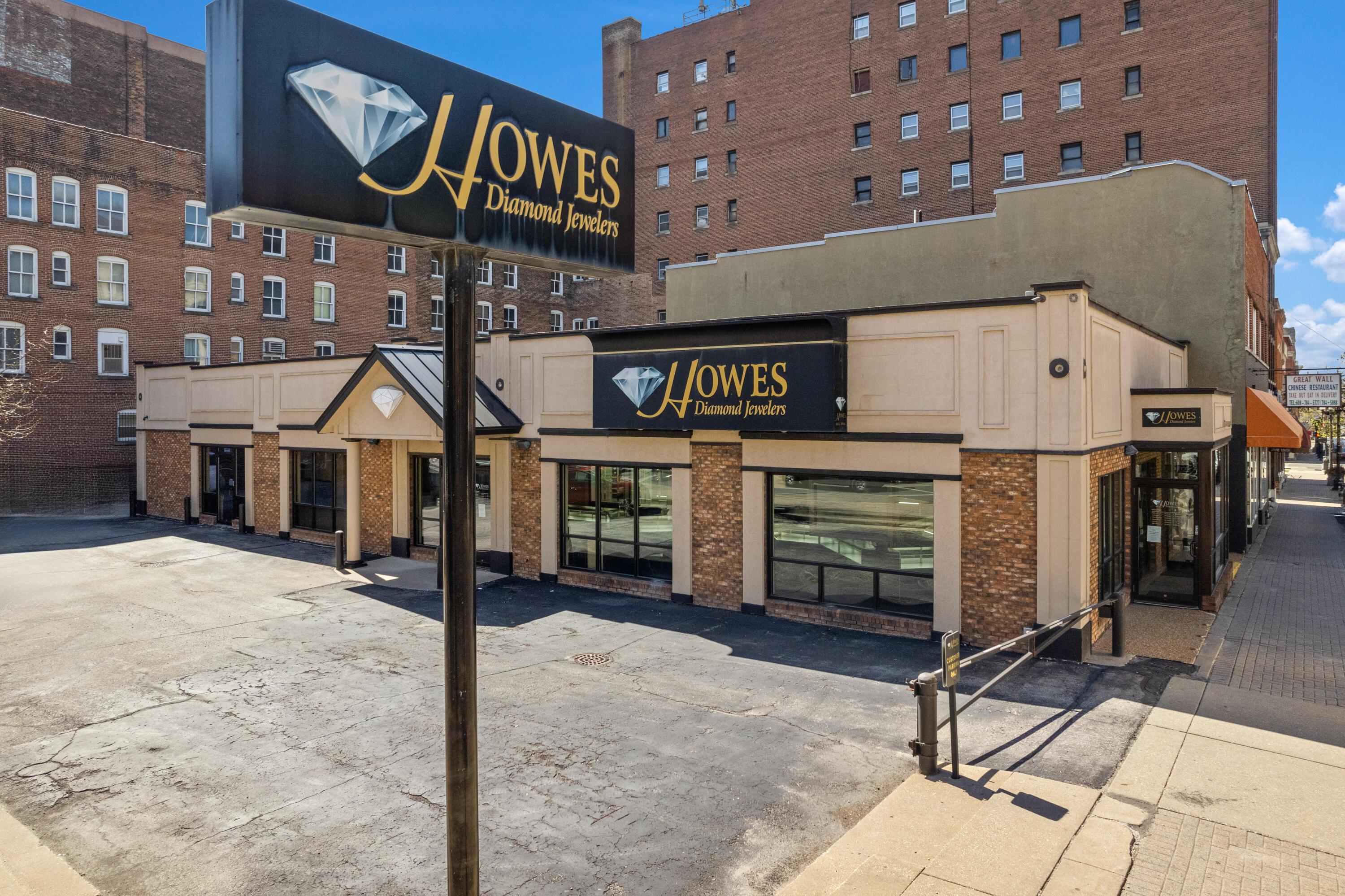 Property Image for 324 Main St