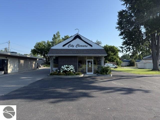 Property Image for 316 W Superior Street