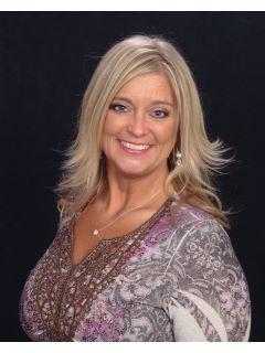 Tracy Graham of CENTURY 21 Circle photo