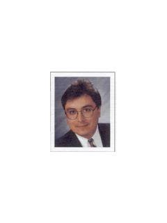 Peter Dominguez of CENTURY 21 Circle photo