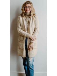 Kelly Burke of CENTURY 21 Prestige photo