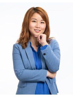 Amy Li of CENTURY 21 Masters photo