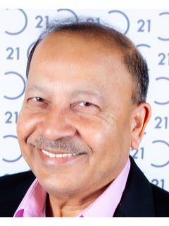 Nitya Niranjan of CENTURY 21 North Homes Realty photo