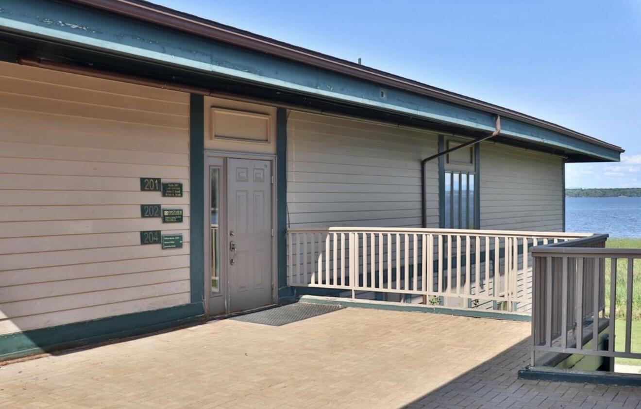 Property Image for 201 West Bay Plaza