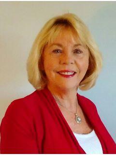 Lynda Linkswiler of CENTURY 21 Triton Realty photo