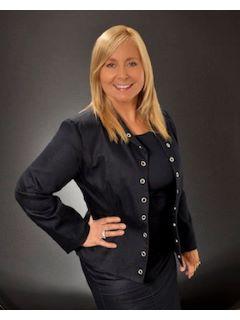 Matine Pawlicki of CENTURY 21 Carioti photo