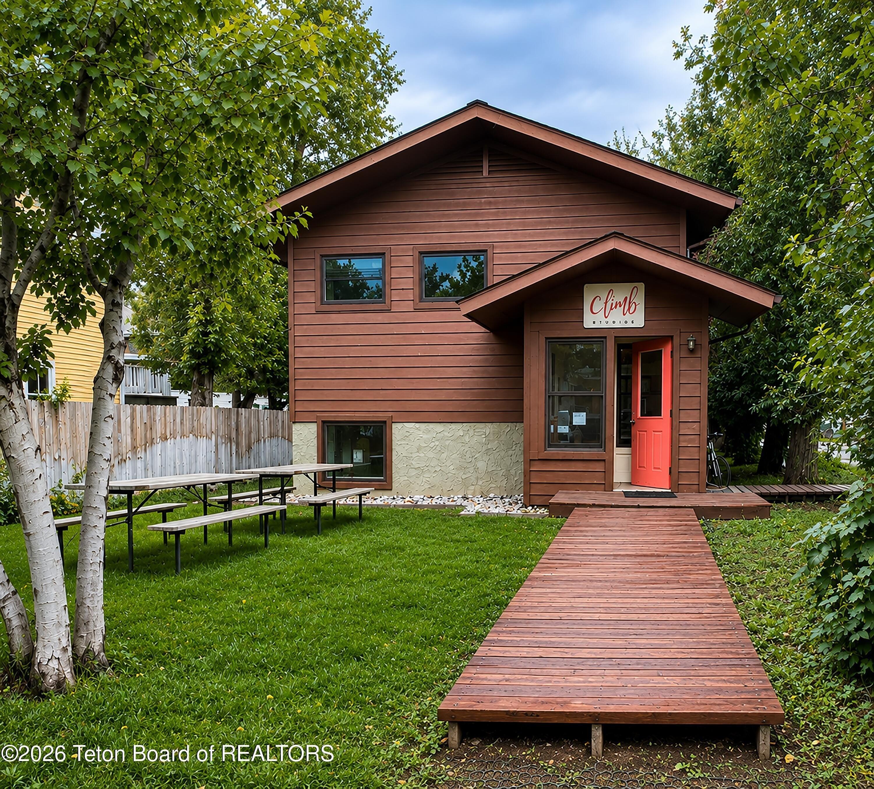Property Image for 255 E SIMPSON Avenue