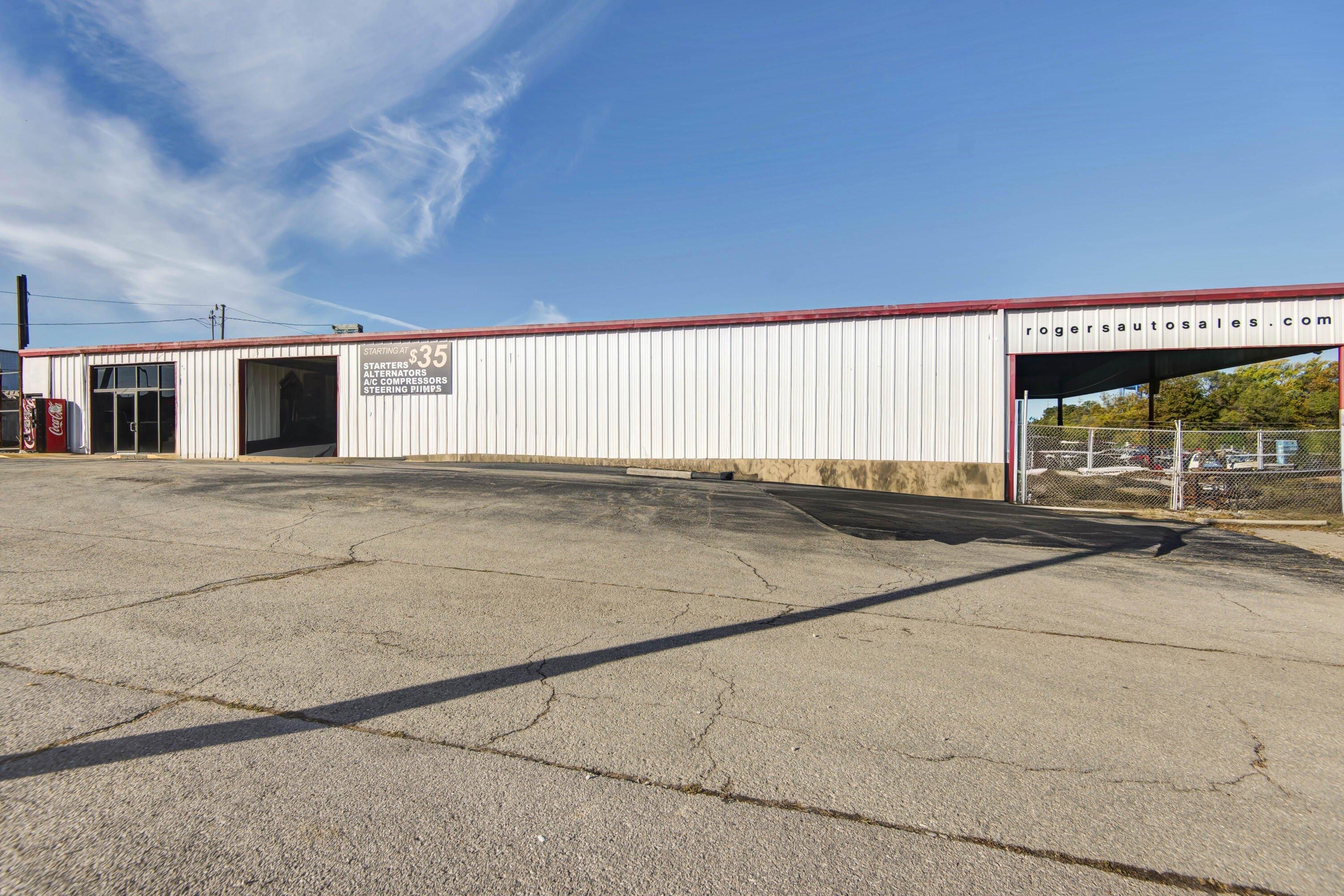 Property Image for 1127 W Elm Street