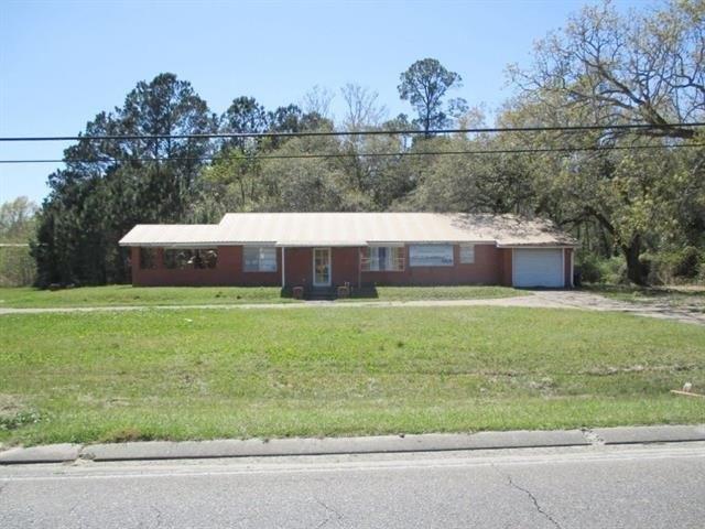 Property Image for 64431 Hwy 41