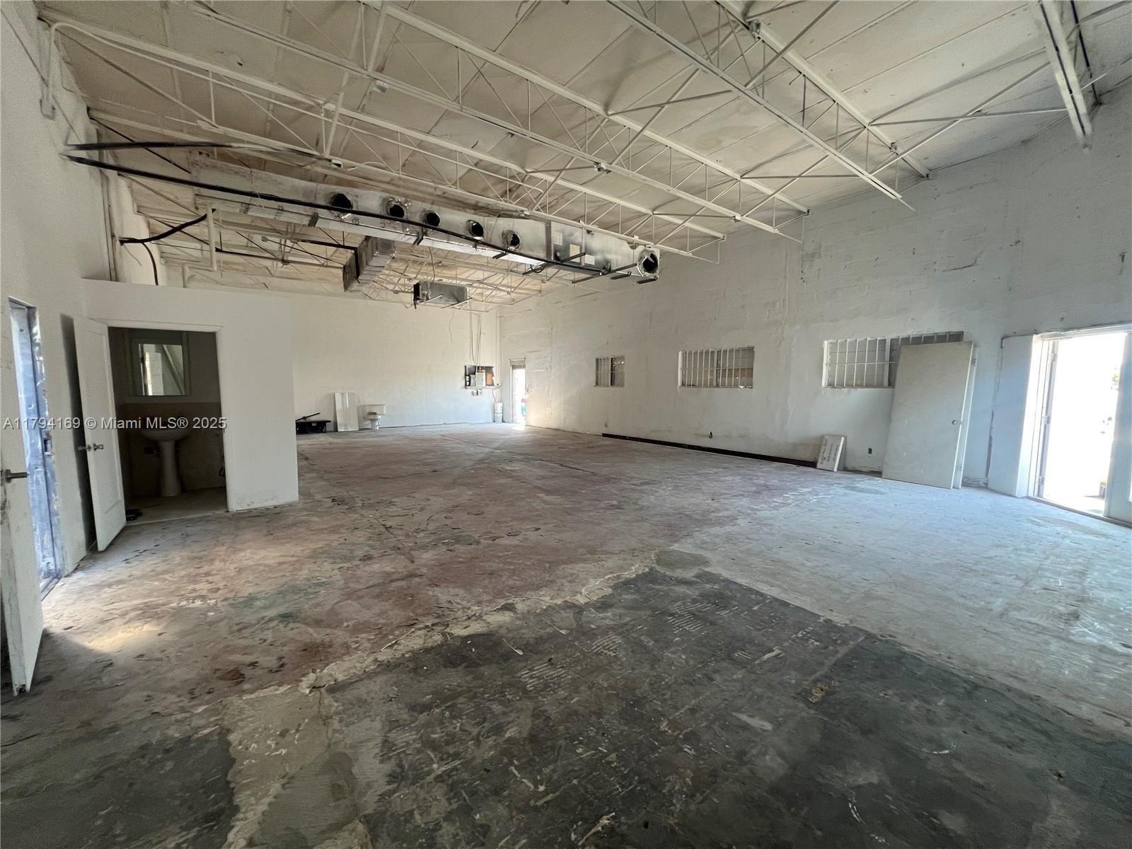 Property Image for 1325 E 10th Ave 1