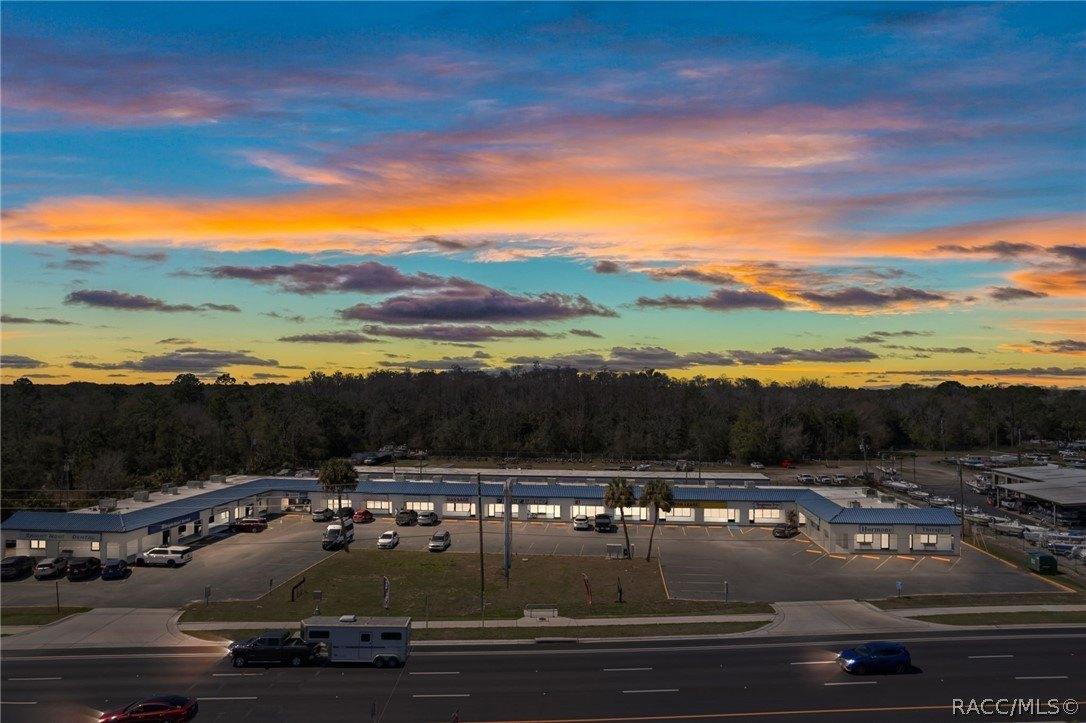 Property Image for 936 N Suncoast Boulevard