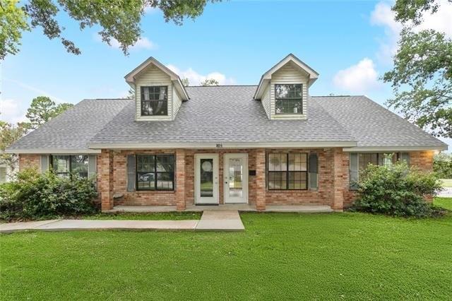 Property Image for 104 GALERIA Boulevard