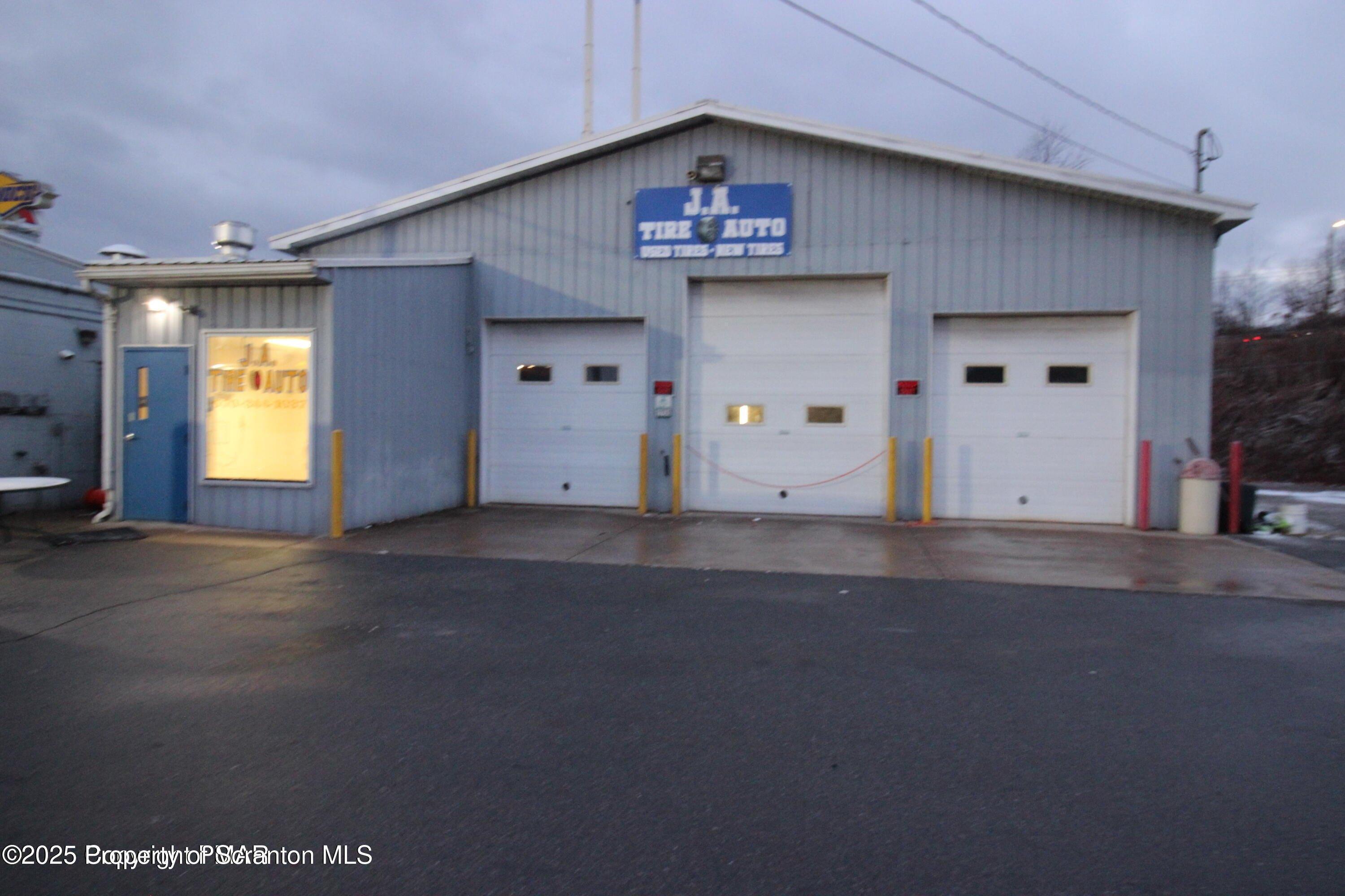 Property Image for 1735 N Keyser Avenue