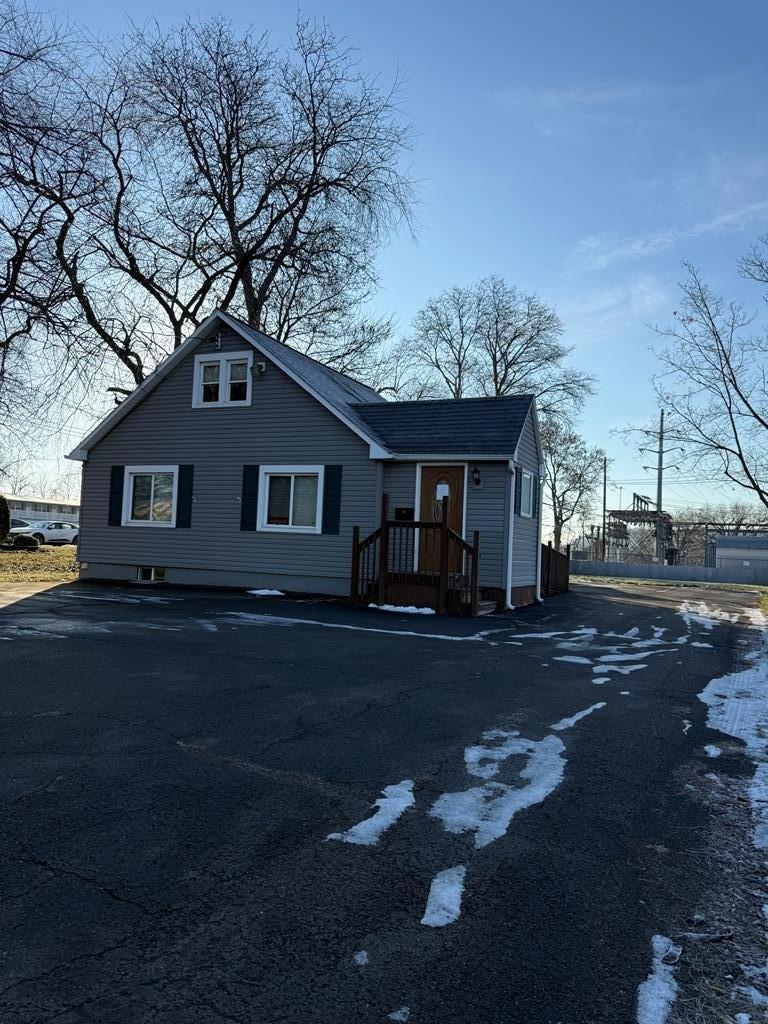 Property Image for 829 W Broad St