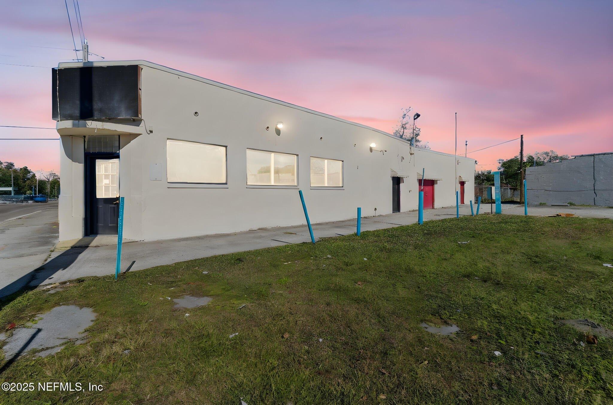 Property Image for 715 N MCDUFF Avenue