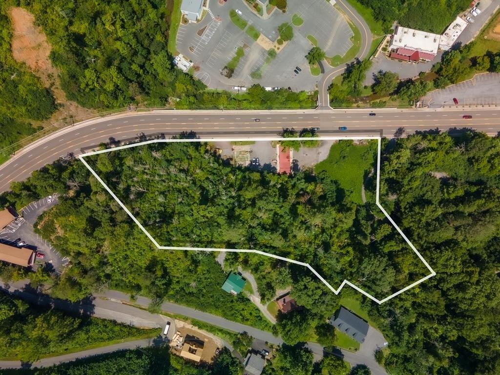 Property Image for 702 Parkway