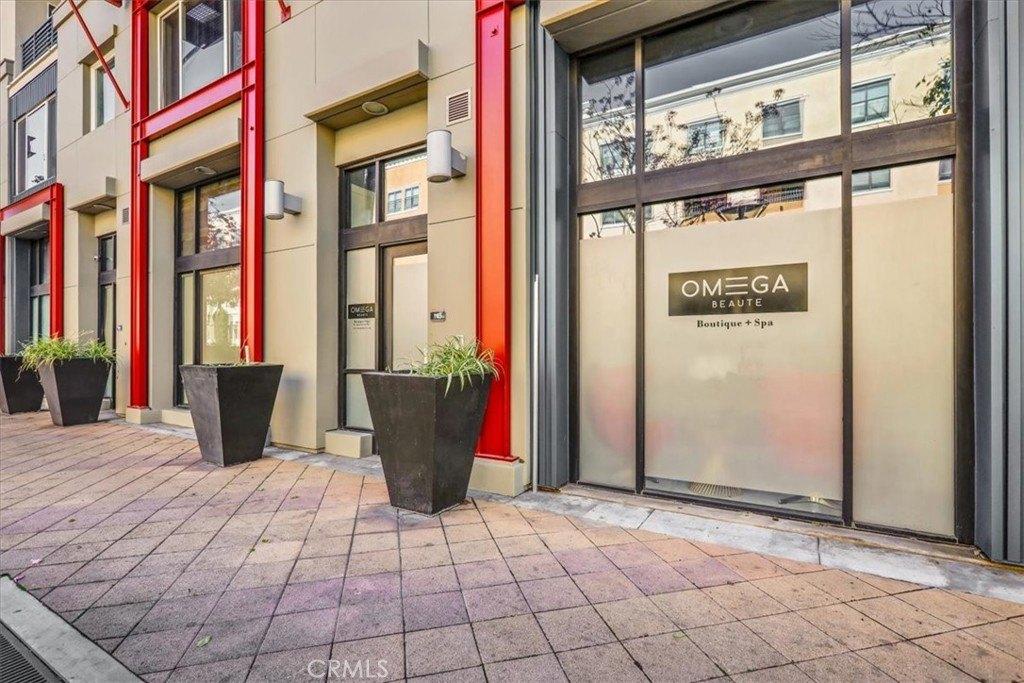 Property Image for 300 E 4th Street
