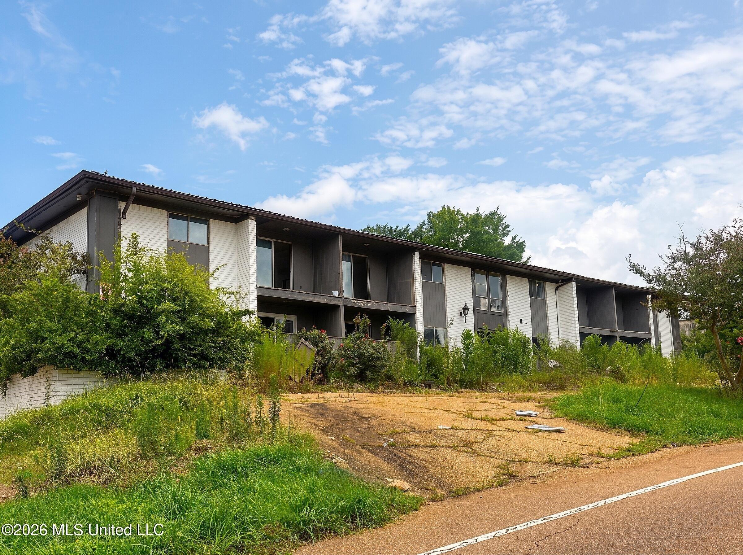Property Image for 2655 Belvedere Drive