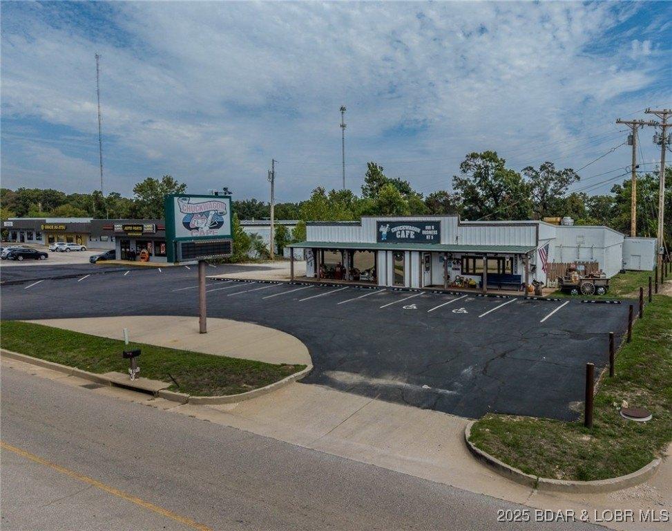 Property Image for 888 N Business Hwy 5