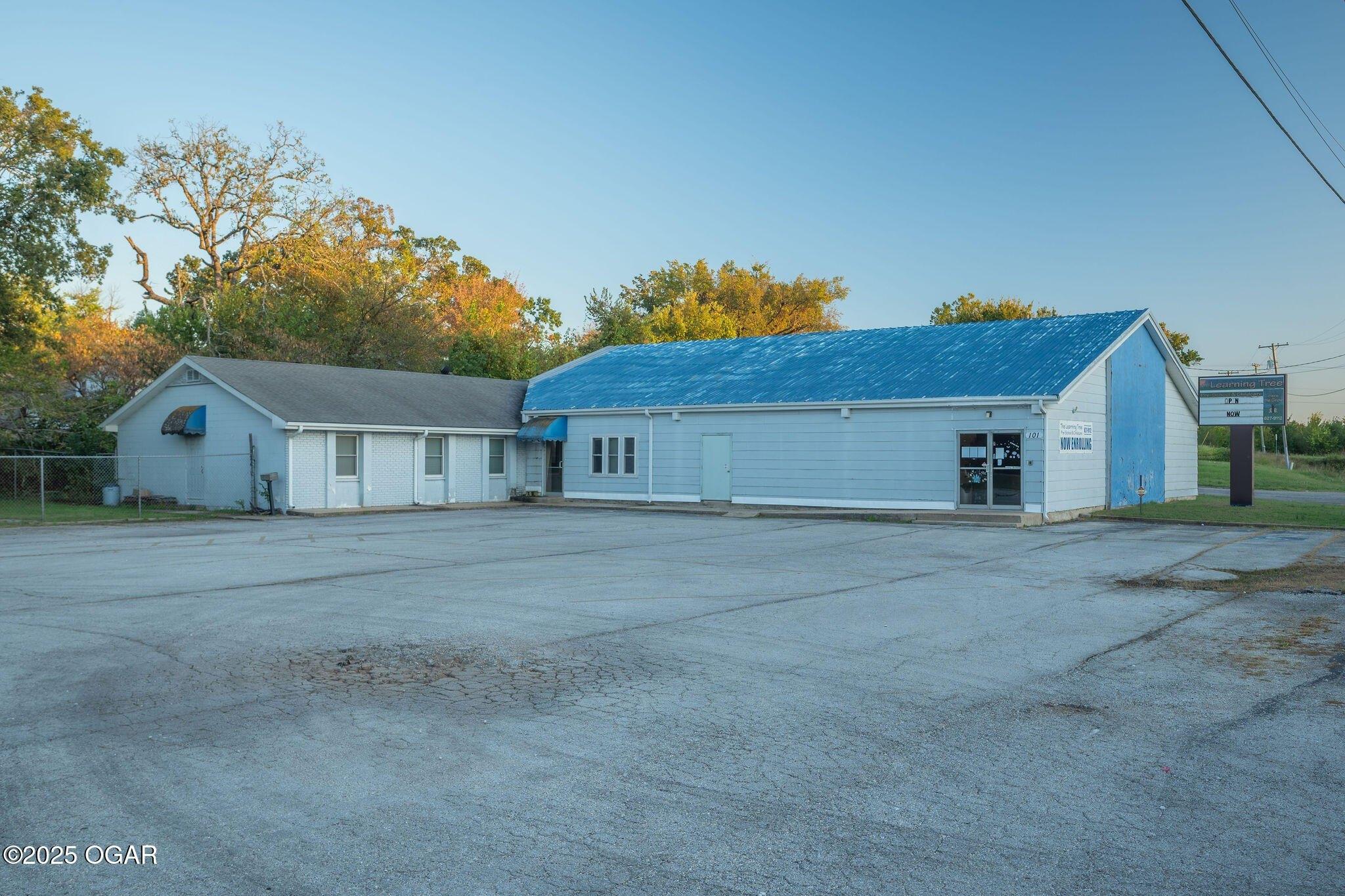 Property Image for 101 E Plaza Drive